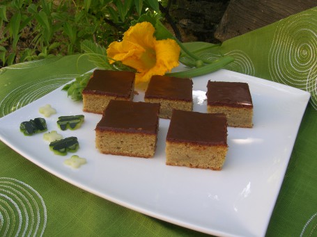 Zucchinikuchen -  (Foto: Manuela Pichler - Nicht zur freien Verwendung)