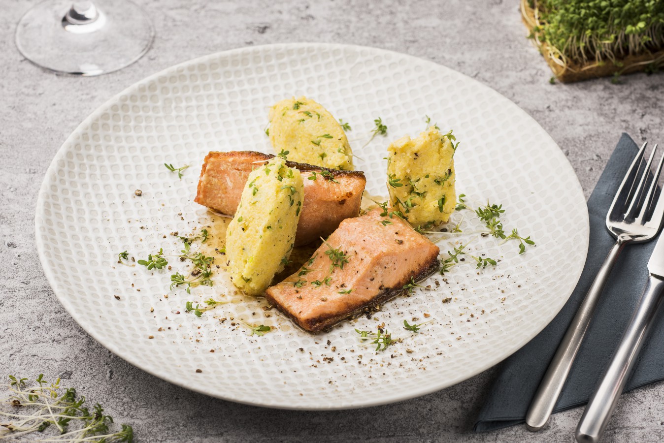 Lachsforelle mit Kressepolenta - Regionale Rezepte