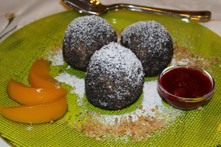 Topfenknödel mit Bröseltopfen -  (Foto: Friederike Schmitl - Nicht zur freien Verwendung)