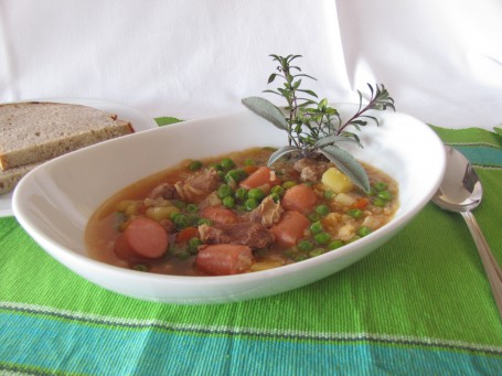 Kräftige Katersuppe -  (Foto: Eva Maria Lipp - Nicht zur freien Verwendung)