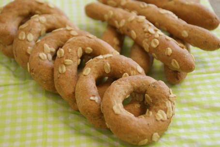 Würzige Dinkel-Knabberstangerl -  (Foto: LKOOE/Evelyn Puchner - Nicht zur freien Verwendung)