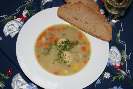 Ganslsuppe -  (Foto: Friederike Schmitl - Nicht zur freien Verwendung)