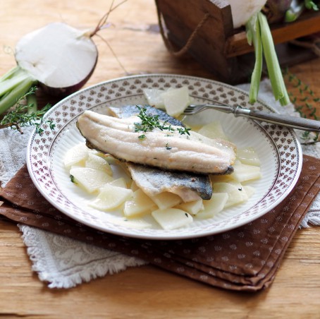 Glasierte Rüben mit gebratenem Forellenfilet -  (Foto: K&K/Andrea Jungwirth - Nicht zur freien Verwendung)