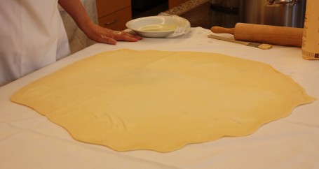 Strudelteig -  (Foto: Elisabeth Heidegger - Nicht zur freien Verwendung)