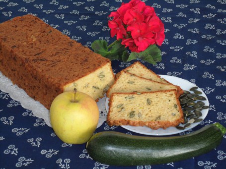 Zucchini-Apfelbrot -  (Foto: Christine Besenhofer - Nicht zur freien Verwendung)