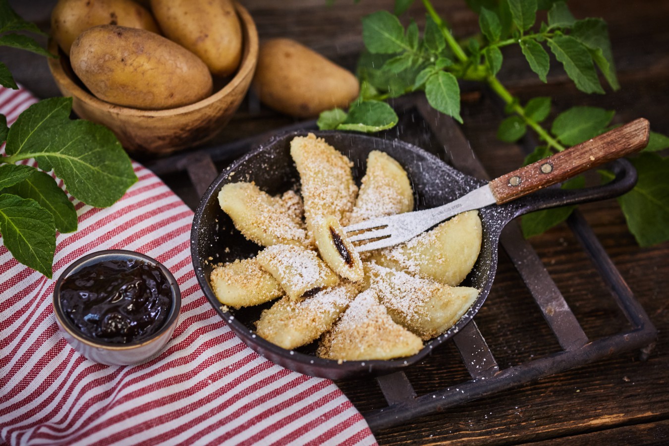 Powidltascherl aus Erdäpfelteig - Regionale Rezepte